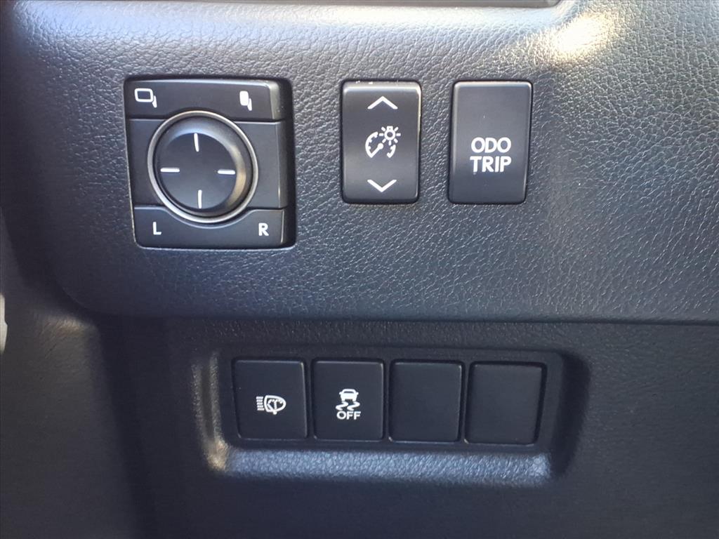 2019 Lexus GX Image 20 of 30