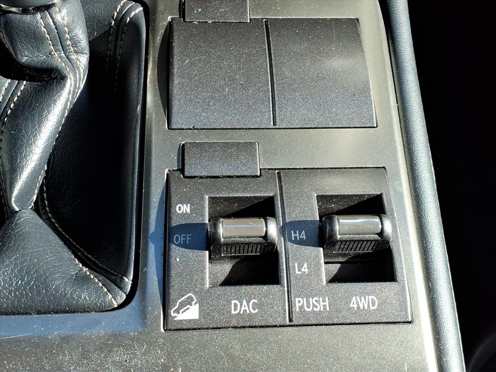 2019 Lexus GX Image 30 of 30