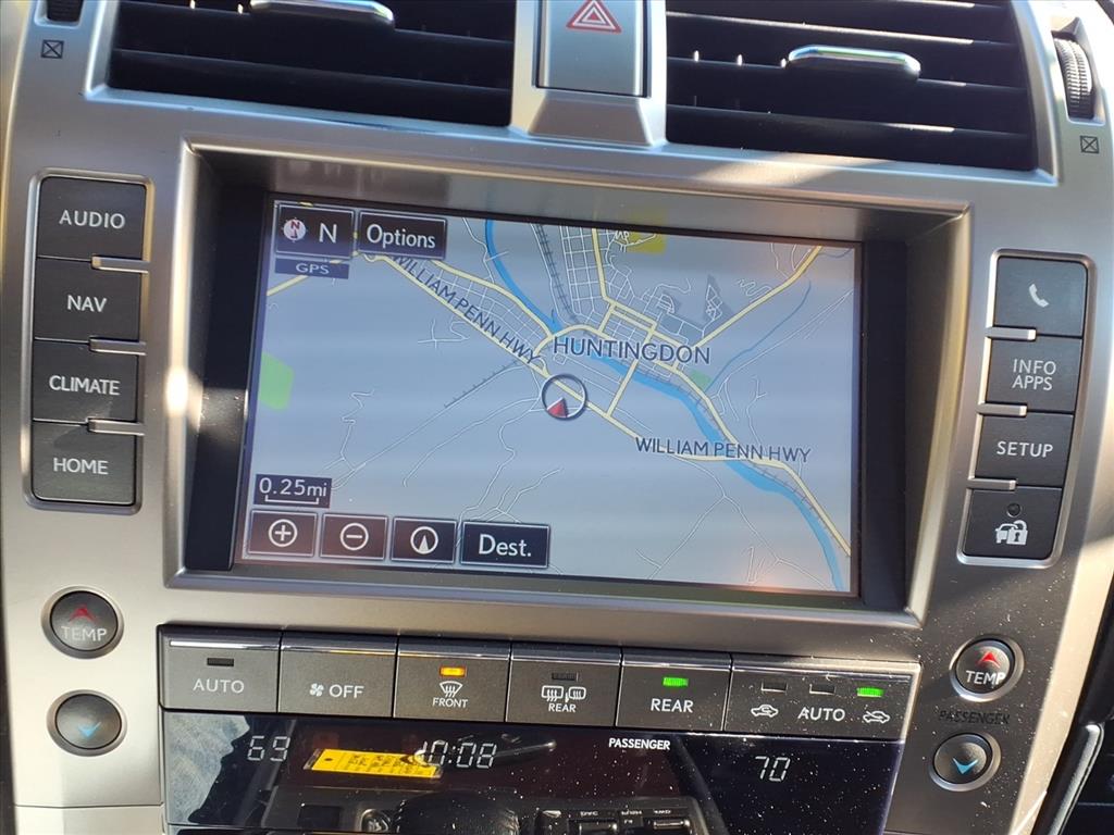 2019 Lexus GX Image 14 of 30