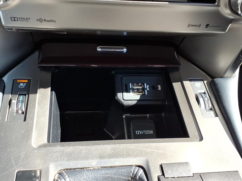 2019 Lexus GX Image 21 of 30