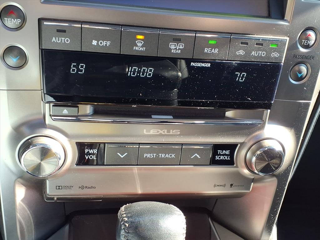 2019 Lexus GX Image 29 of 30