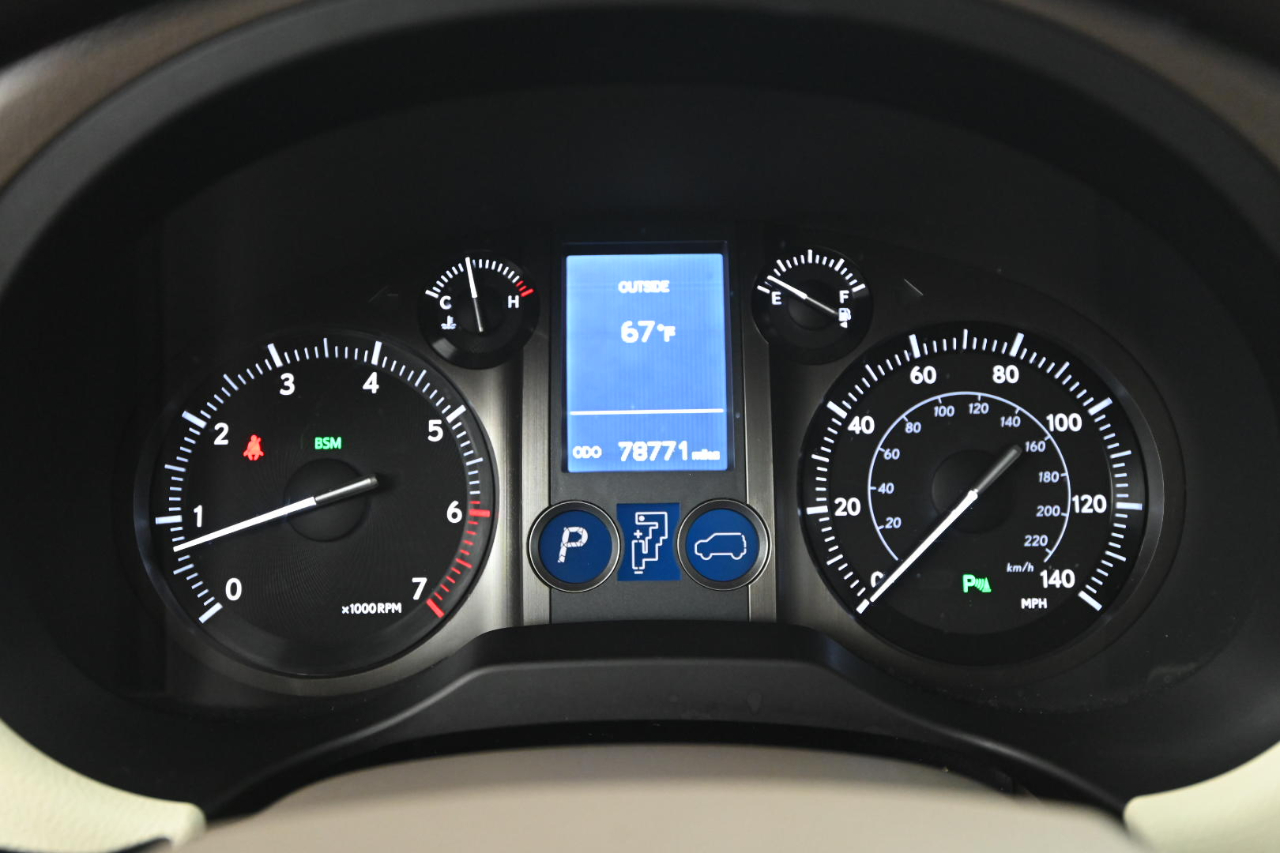 2019 Lexus GX Image 30 of 45