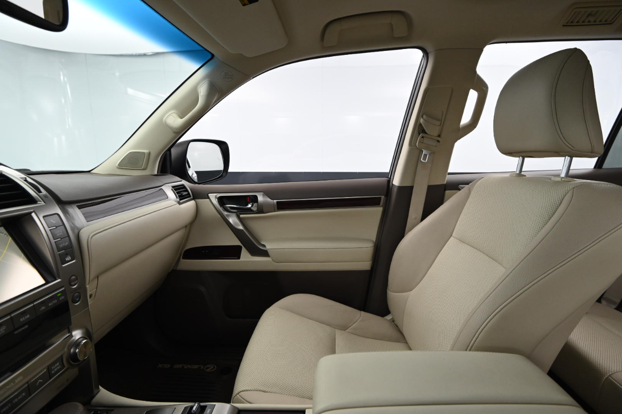 2019 Lexus GX Image 41 of 45