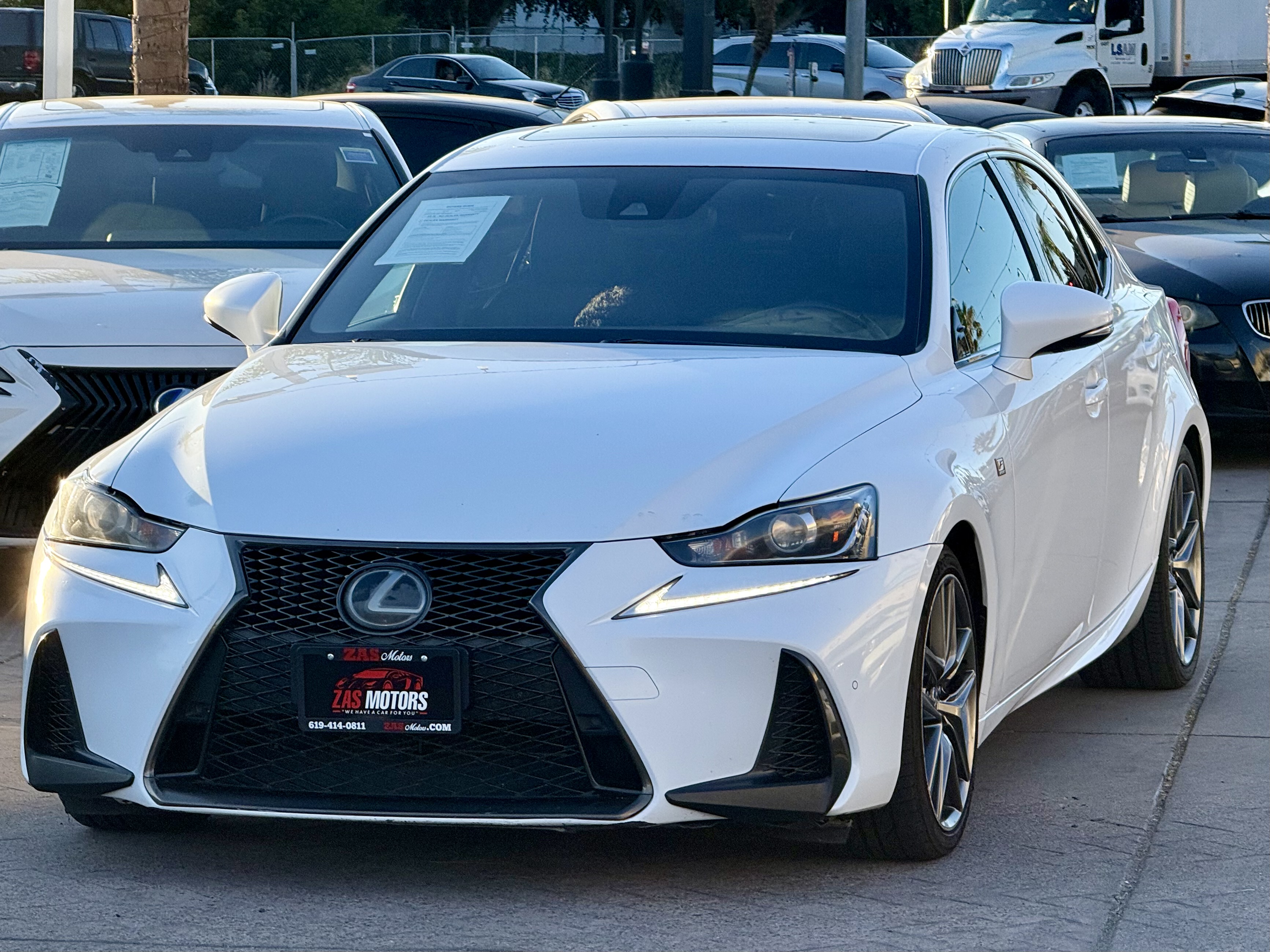 2019 Lexus IS 300 Image 2 of 36