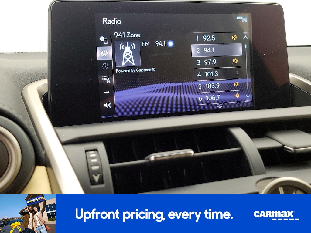 2019 Lexus NX Image 17 of 24