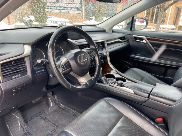 Vehicle image 8 of 33