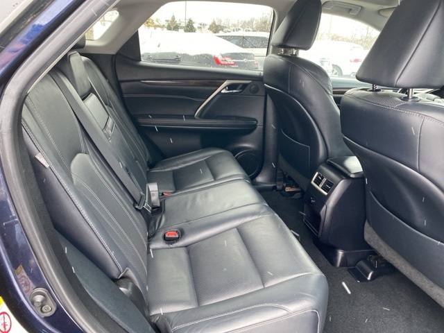 Vehicle image 24 of 33