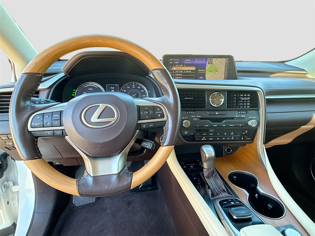 Vehicle image 11 of 34