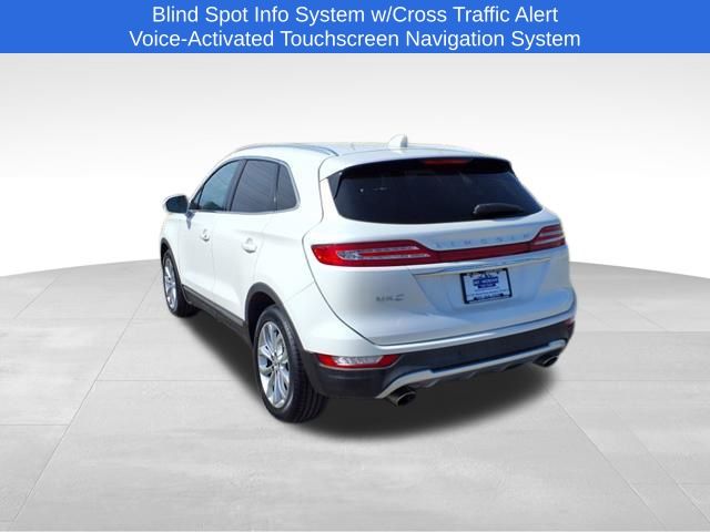 Vehicle image 5 of 26