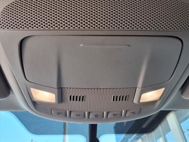 Vehicle image 25 of 26