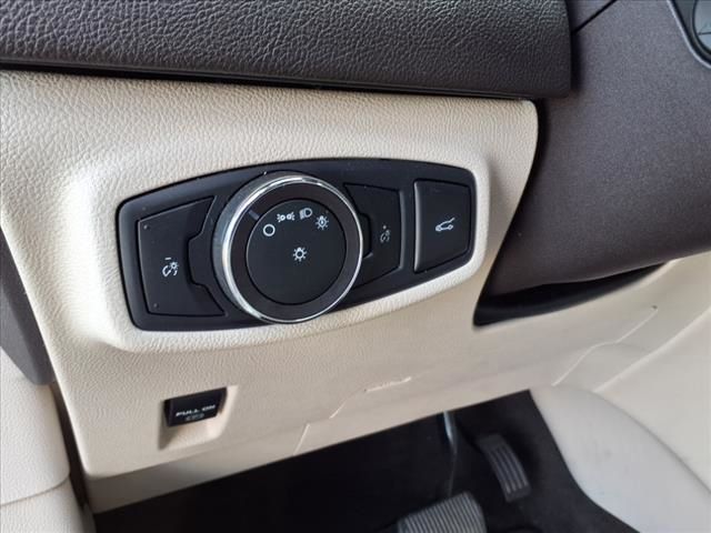 Vehicle image 24 of 26