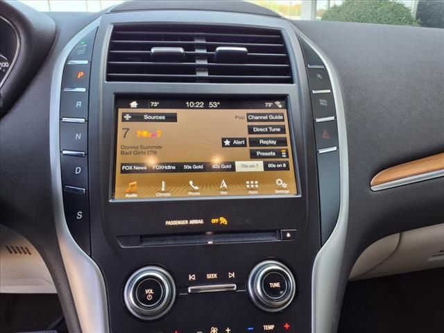 Vehicle image 18 of 26