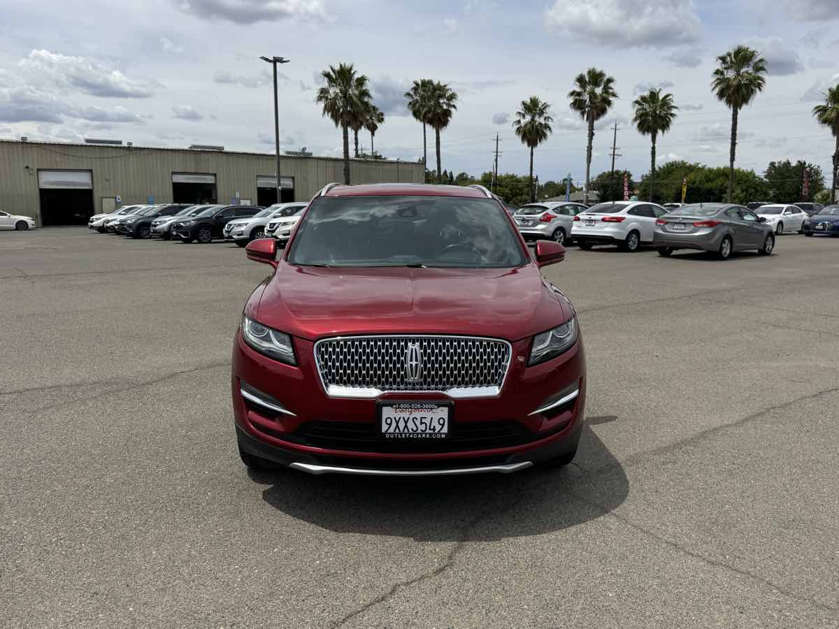 2019 Lincoln MKC Select Image 3 of 41