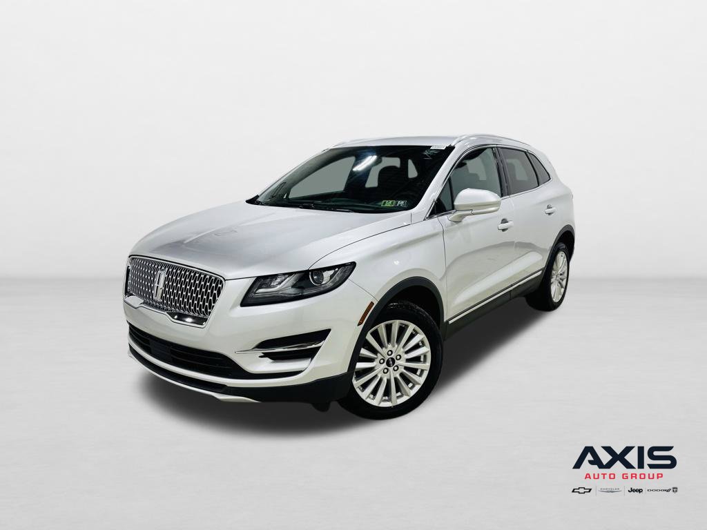 2019 Lincoln MKC Standard Image 3 of 45
