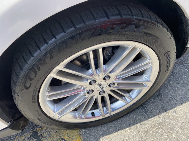 Vehicle image 25 of 25