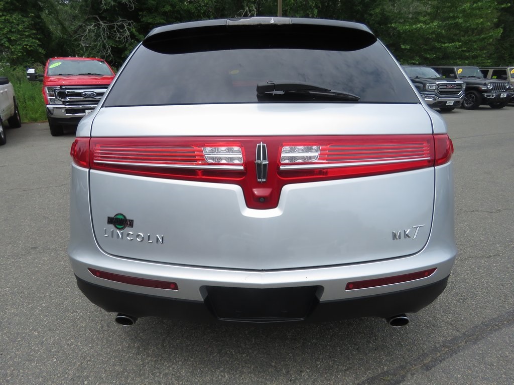 Vehicle image 6 of 29