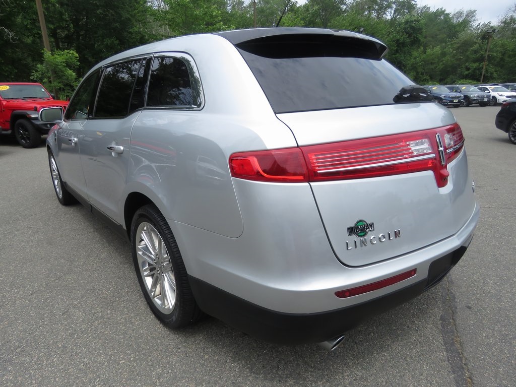 Vehicle image 7 of 29