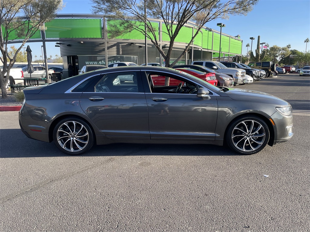2019 Lincoln MKZ Hybrid Reserve I Image 3 of 32