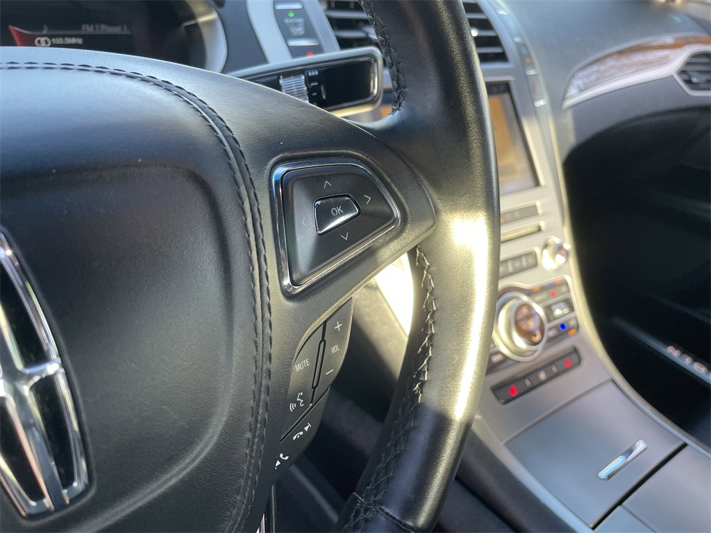 2019 Lincoln MKZ Hybrid Reserve I Image 28 of 32