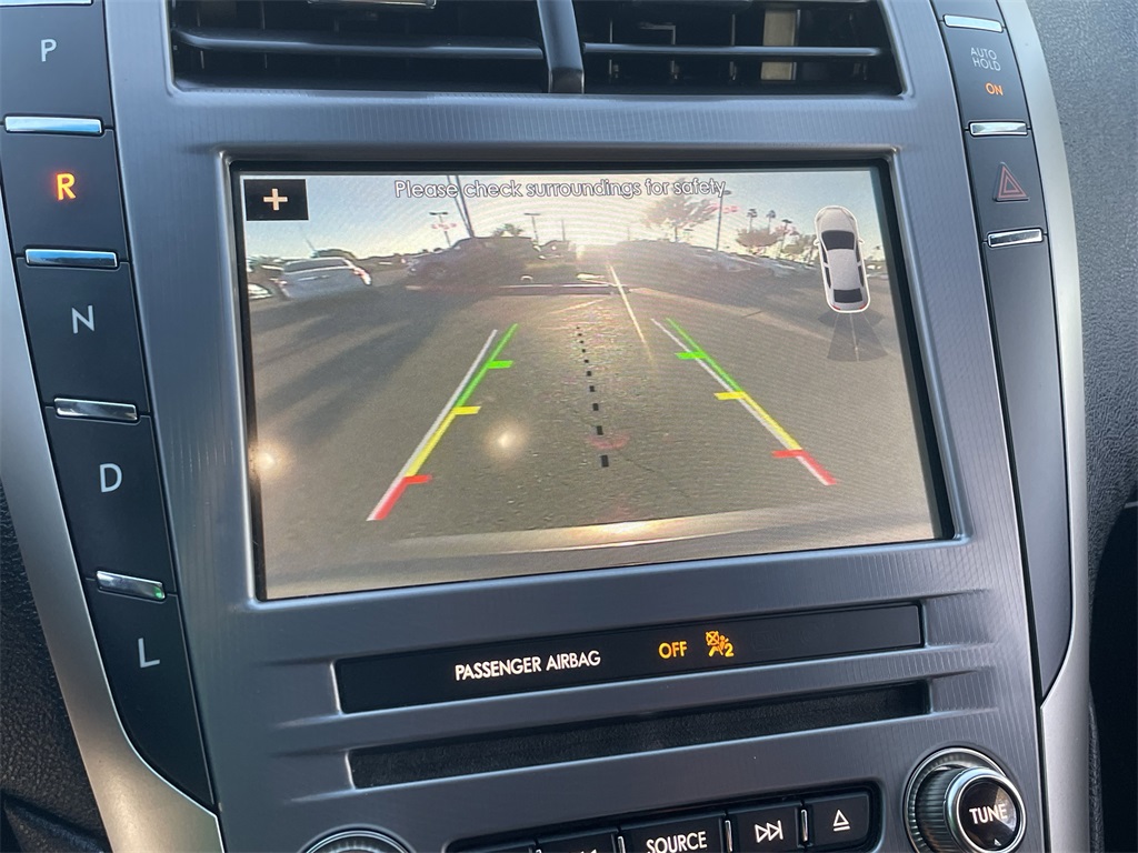 2019 Lincoln MKZ Hybrid Reserve I Image 19 of 32