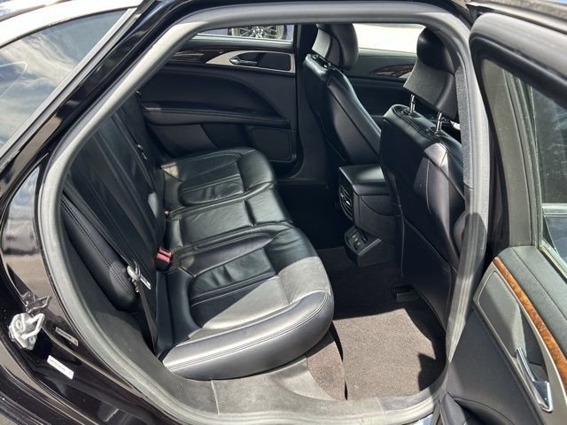 2019 Lincoln MKZ Reserve I Image 12 of 22