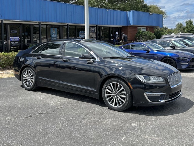 2019 Lincoln MKZ Reserve I Image 4 of 22