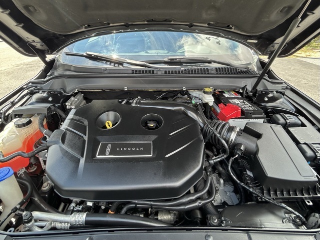 2019 Lincoln MKZ Reserve I Image 8 of 22