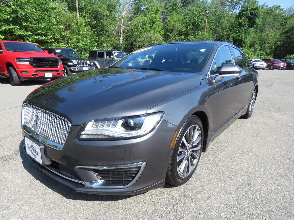 Vehicle image 2 of 28