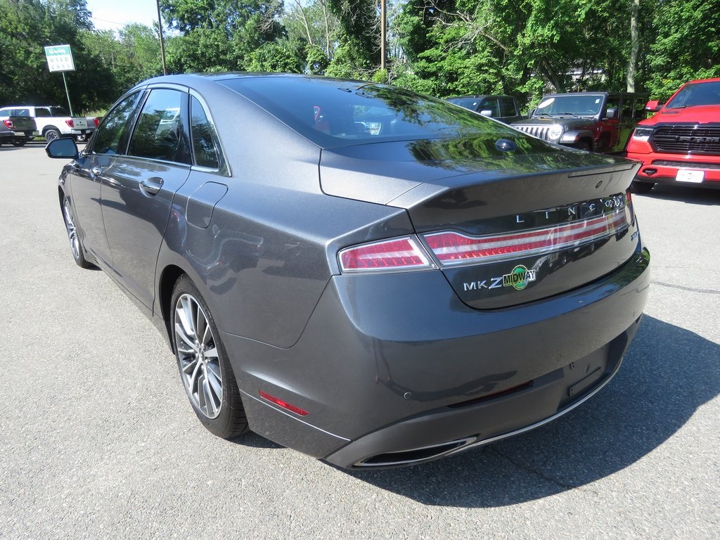 Vehicle image 7 of 28
