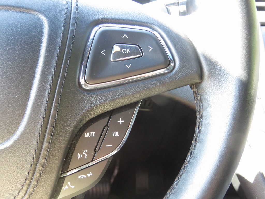 Vehicle image 23 of 28