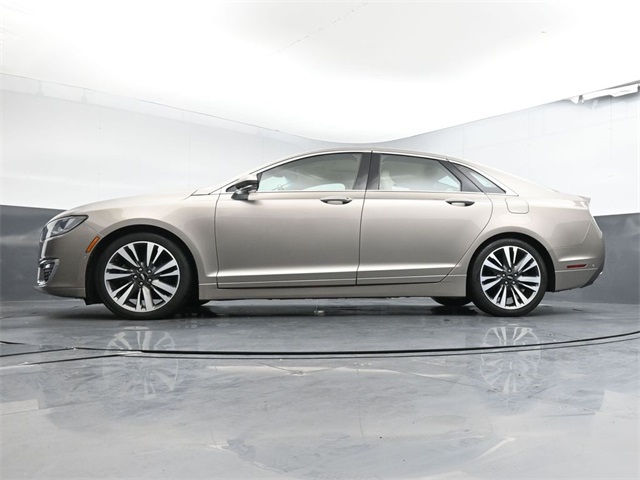 2019 Lincoln MKZ Reserve II Image 28 of 40