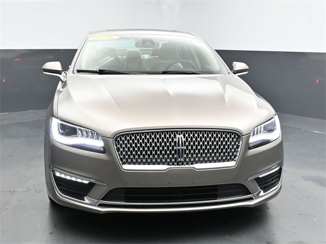 2019 Lincoln MKZ Reserve II Image 4 of 40