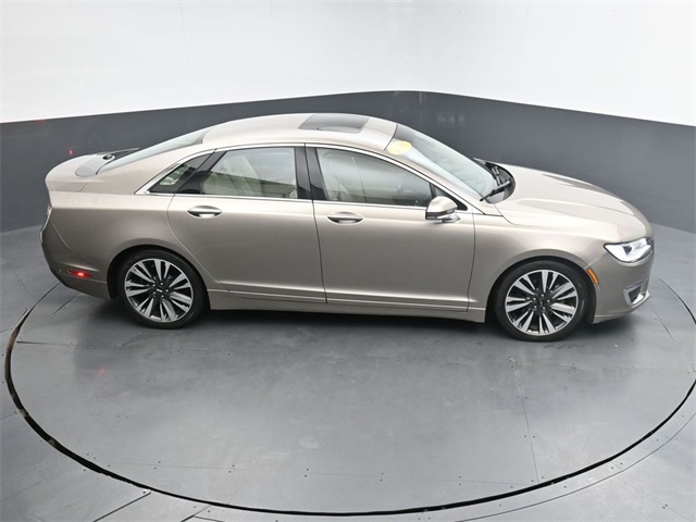 2019 Lincoln MKZ Reserve II Image 13 of 40