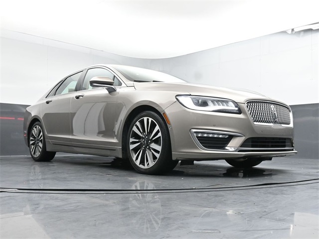 2019 Lincoln MKZ Reserve II Image 8 of 40