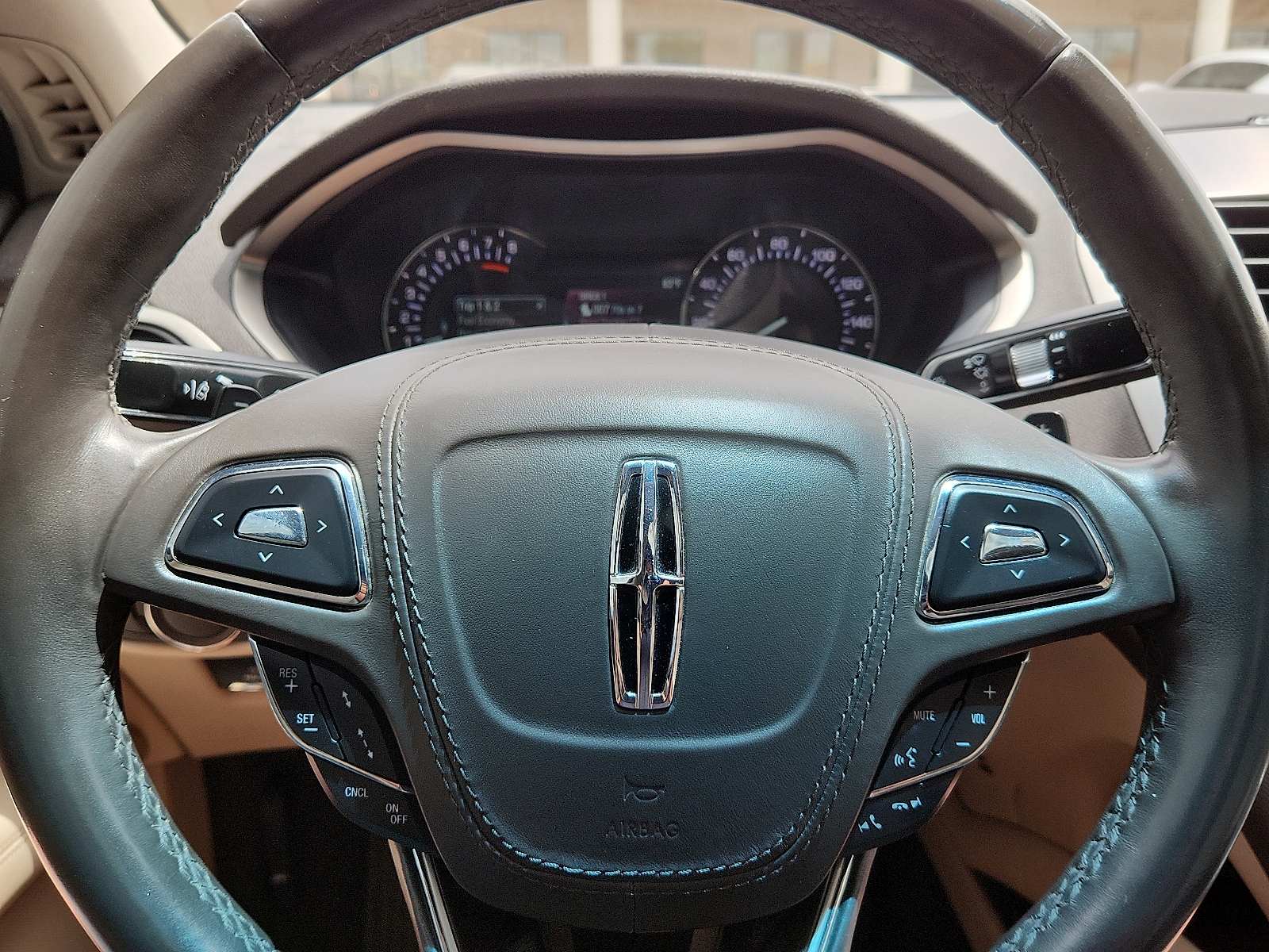 Vehicle image 15 of 16