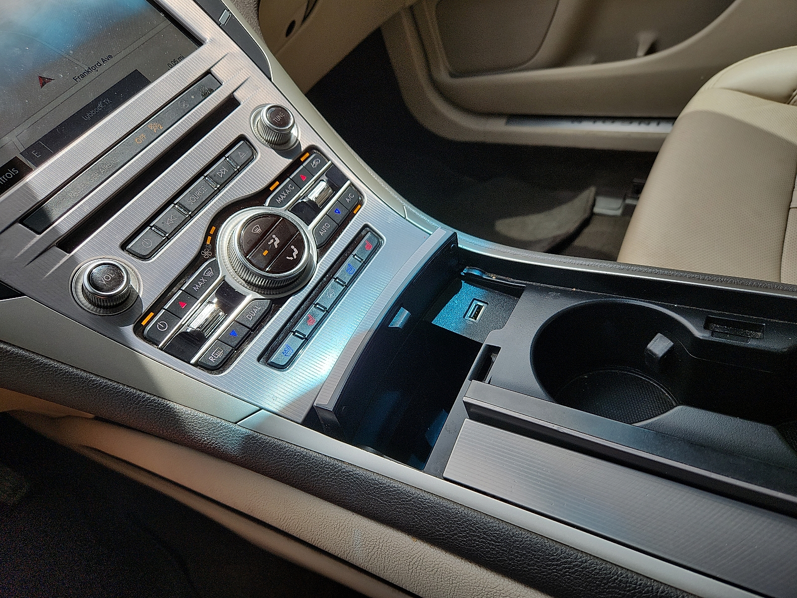 Vehicle image 16 of 16