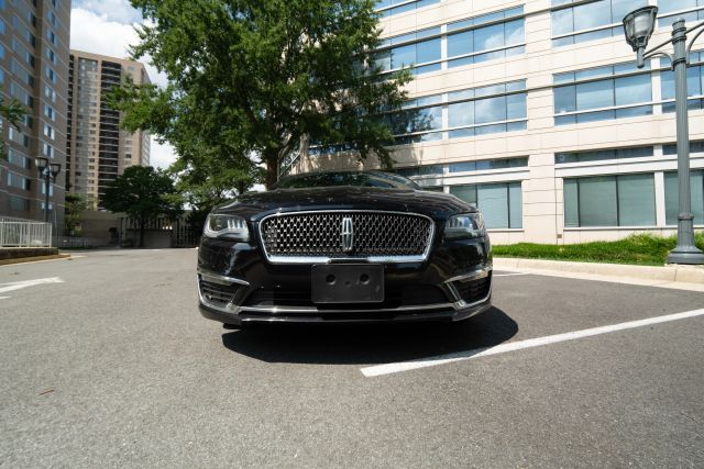 2019 Lincoln MKZ Reserve I Image 3 of 49