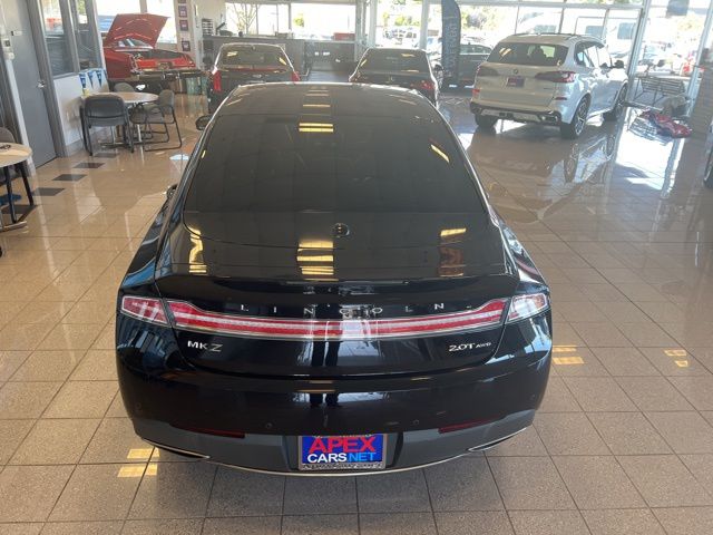 Vehicle image 15 of 34