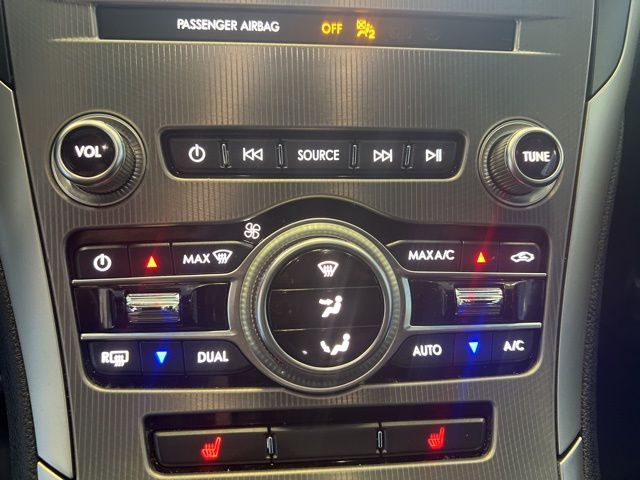 Vehicle image 26 of 34