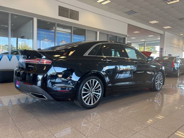 Vehicle image 10 of 34