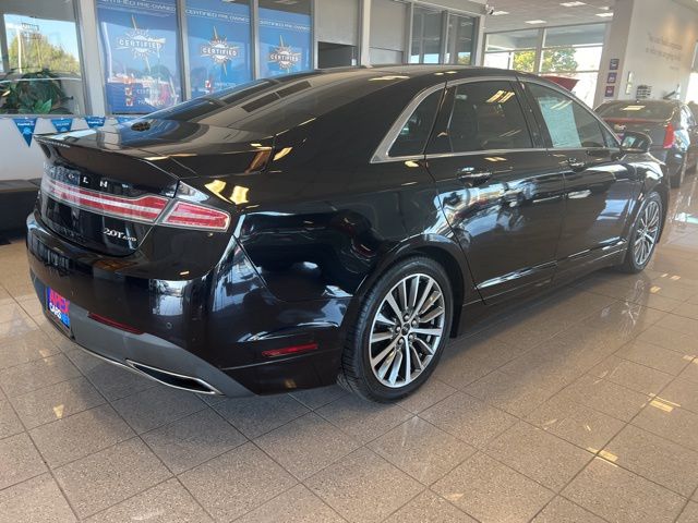 Vehicle image 8 of 34