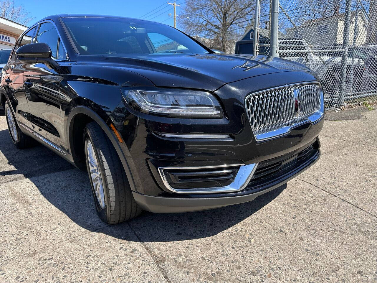 Vehicle image 6 of 17