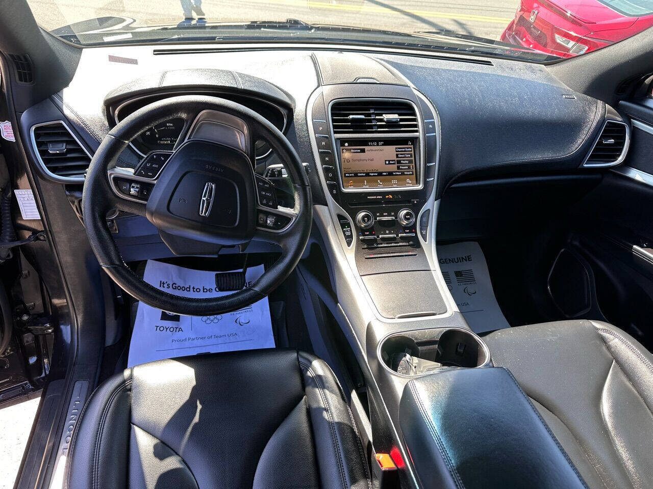 Vehicle image 13 of 17