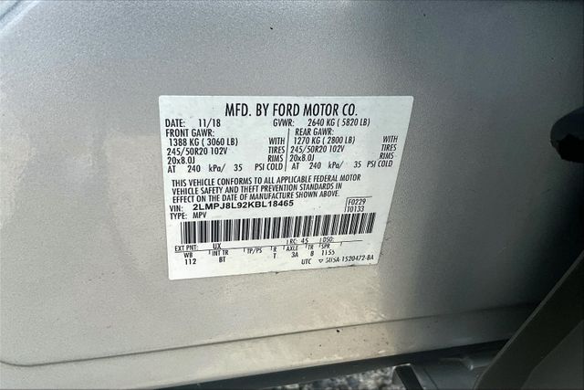 Vehicle image 24 of 32