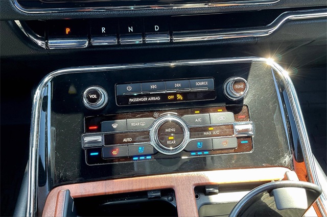 Vehicle image 34 of 35