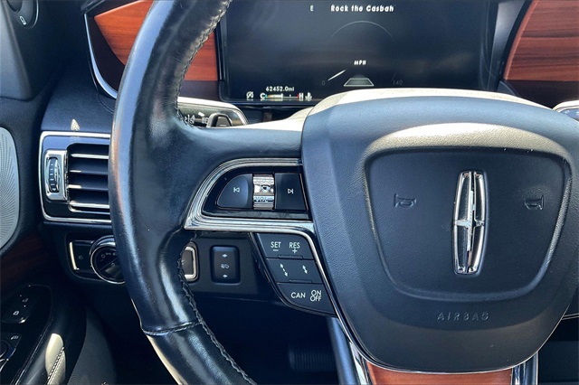 Vehicle image 19 of 35