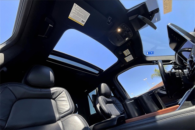 Vehicle image 26 of 35
