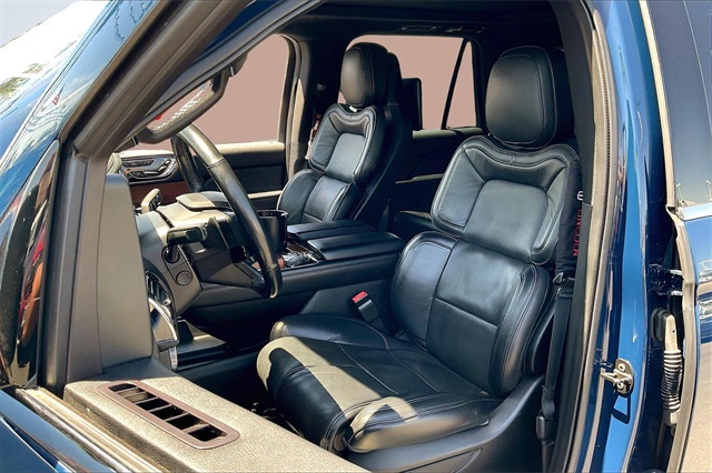 Vehicle image 12 of 35