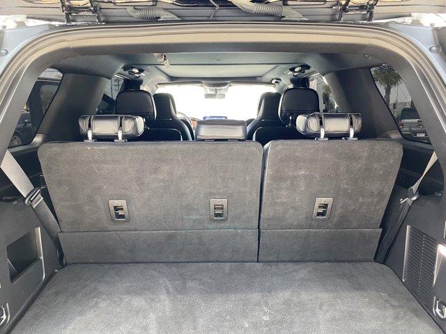 Vehicle image 17 of 28