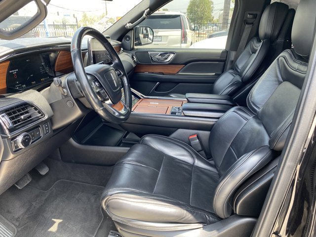 Vehicle image 12 of 28